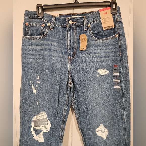 NEW Levi's Size 31 LOW PRO Straight Blue Distressed Jeans Mid Rise Inseam 32 - Picture 3 of 9